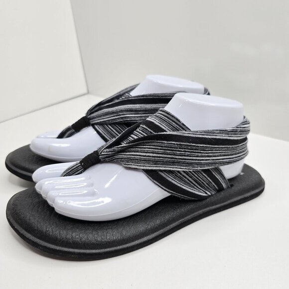 Sanuk Gray Black Striped Comfort Sling Sandals Yoga - Picture 1 of 7